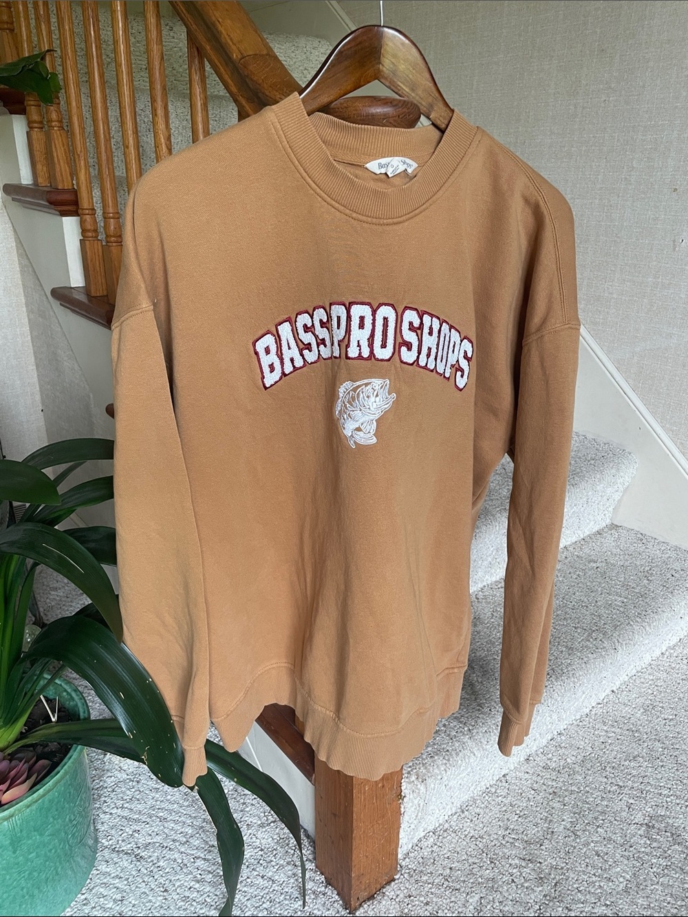 Bass Pro Shops Men's Crewneck Sweatshirt - Brown with White & Red Logo